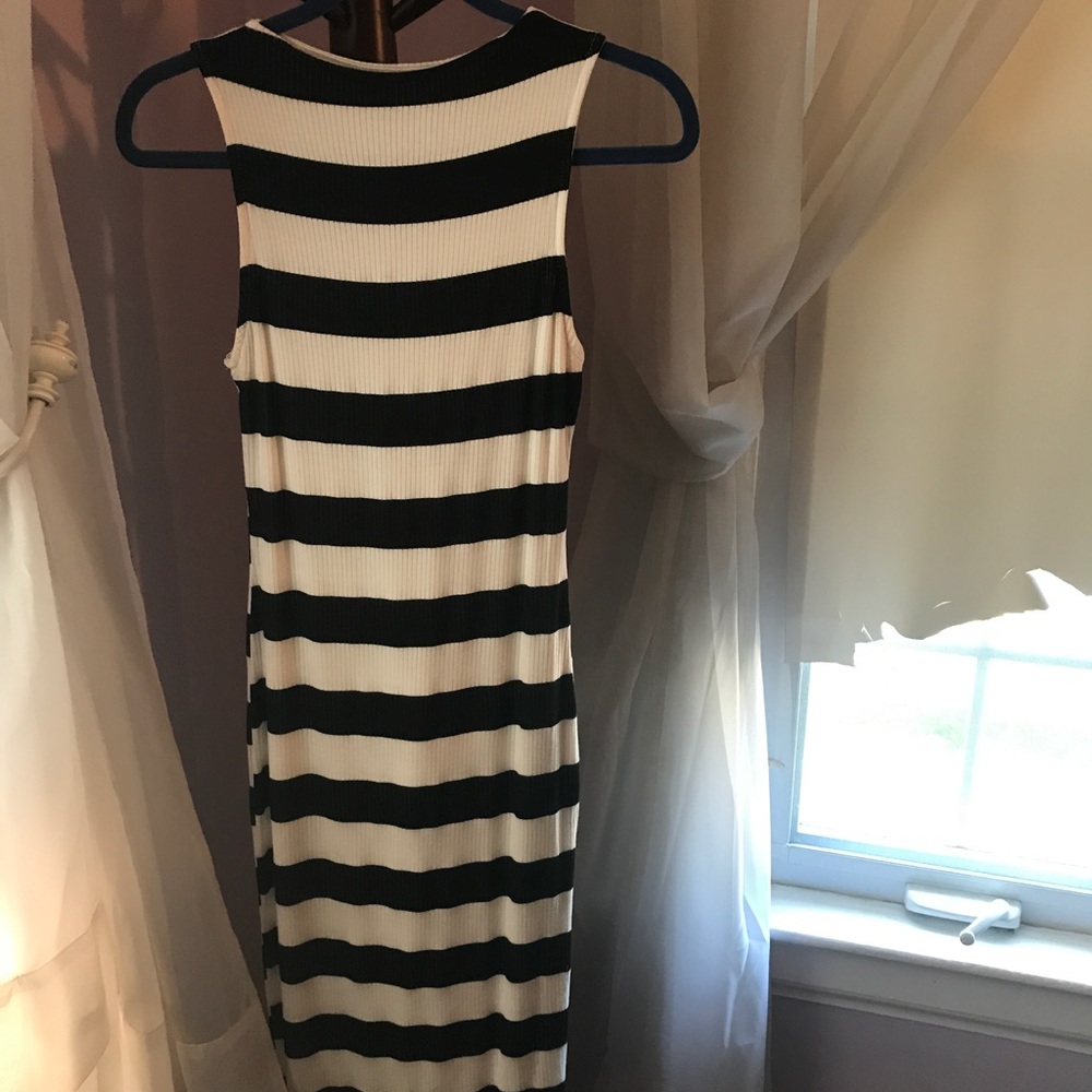 2X Host pick 🎉 nwt Bodycon dress. - Picture 4 of 4